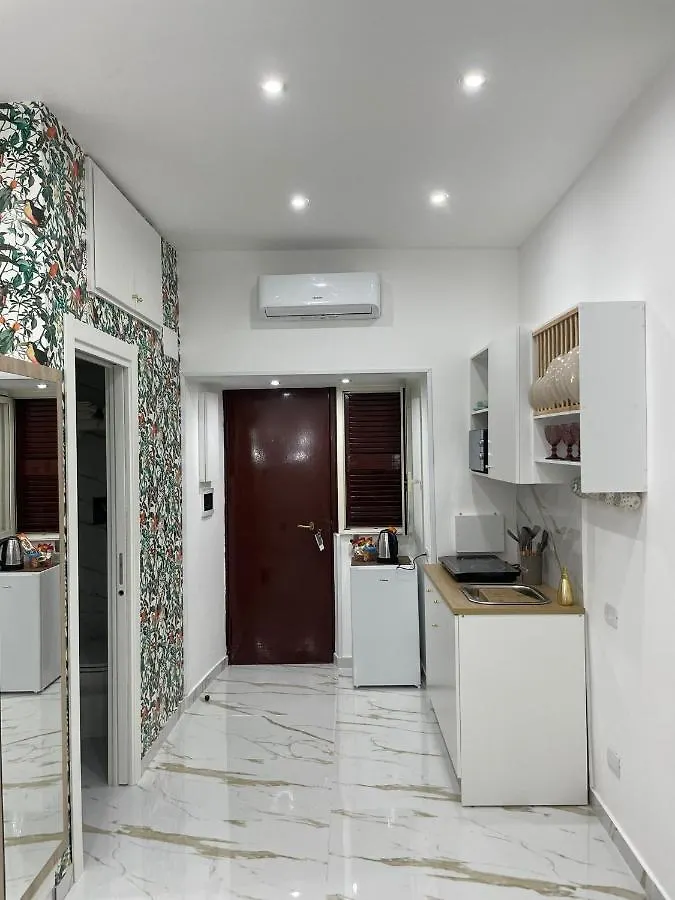 Bed & Breakfast Bed and Breakfast Armony House - Self Checkin Napoli